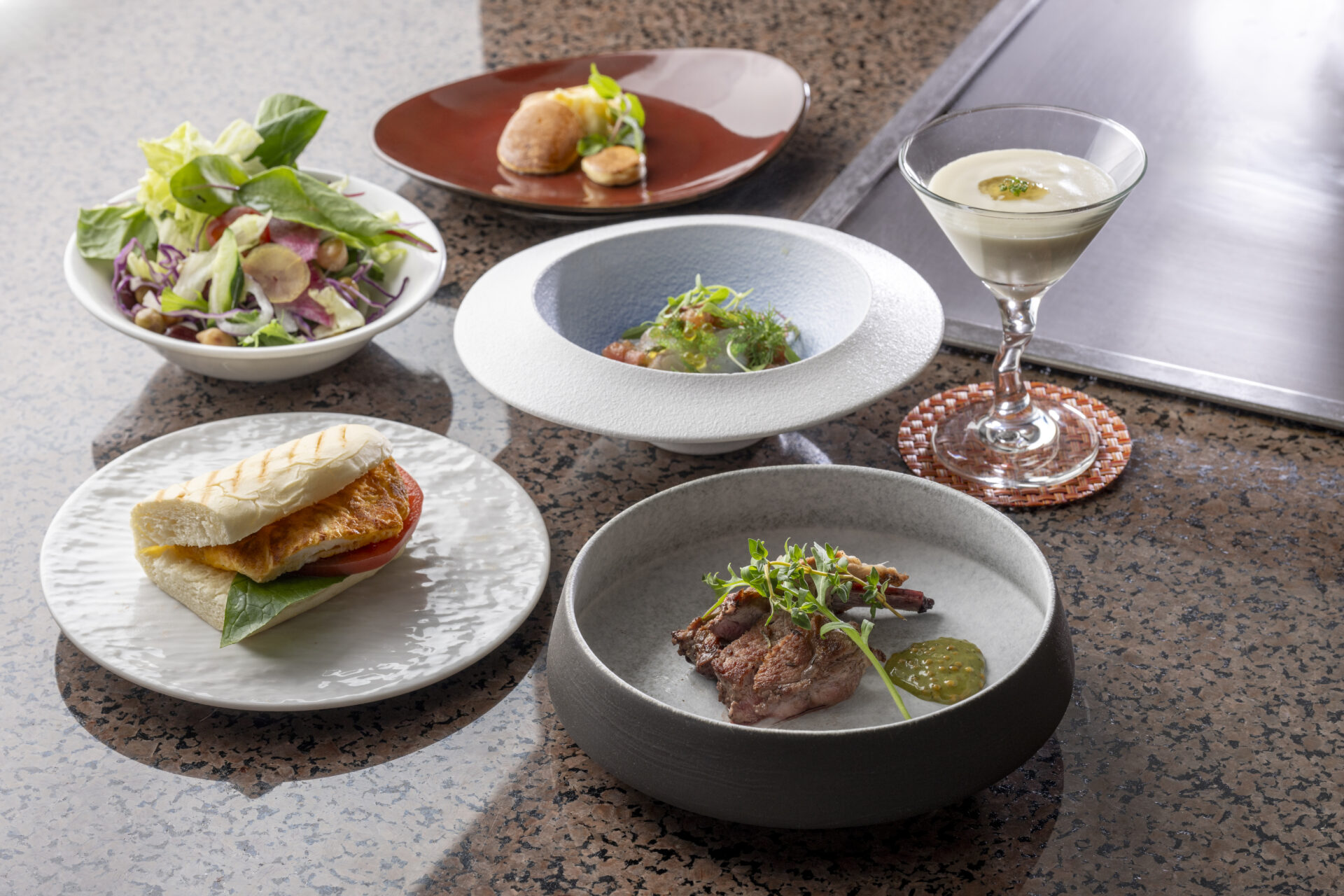 《前日までの予約制》コンテンポラリーランチ ※平日8食限定