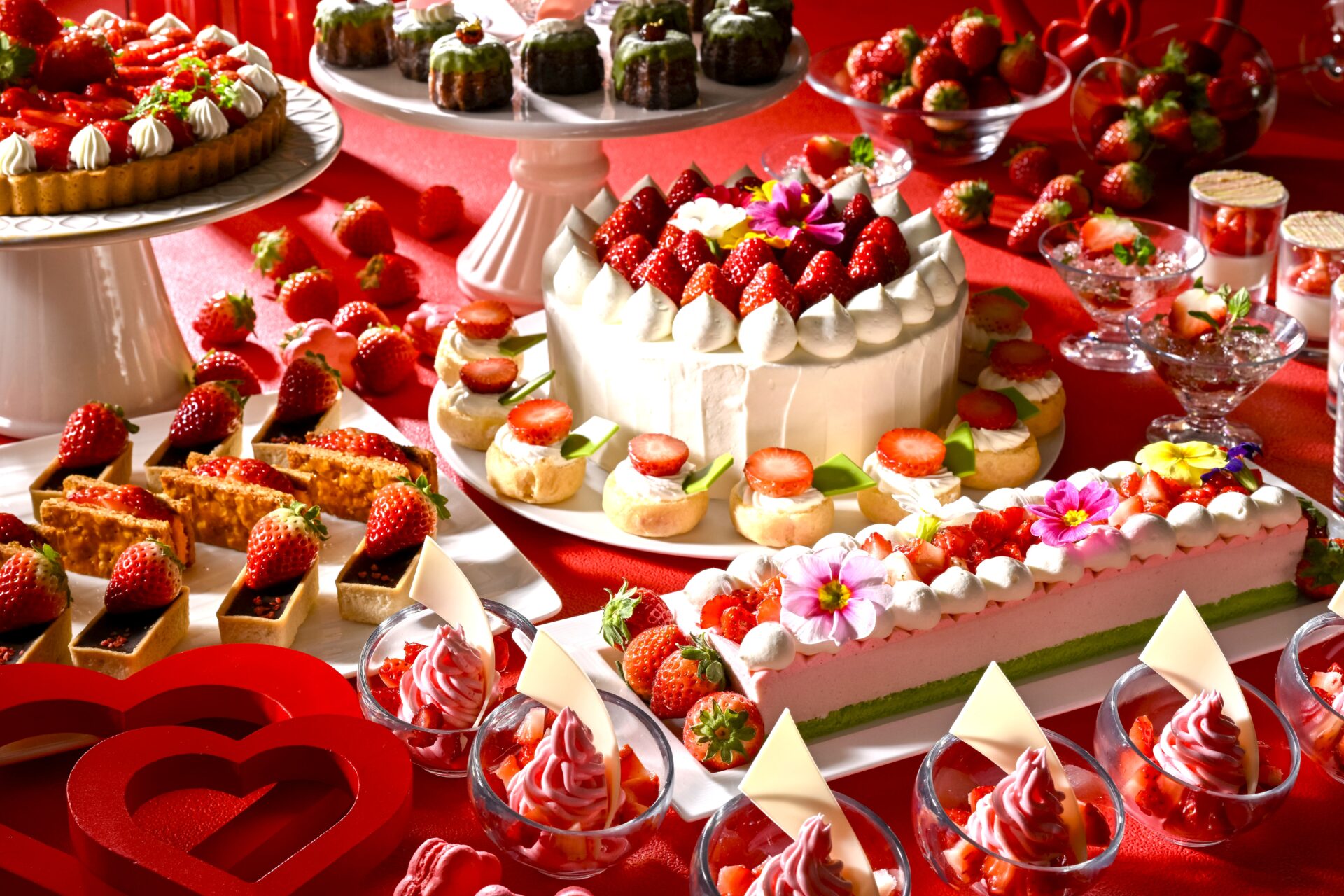 ～The Elegant Spring ～ Amaou＆Sakura Dessert Collection 2026【2026.3.7(土)～4.29(水・祝)】 ※土日祝日限定表示