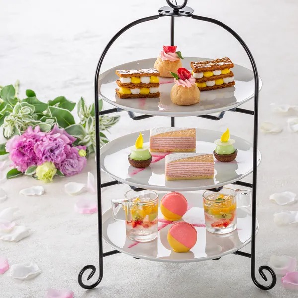 【2軒目や午後見学に】木もれ陽のチャペル体験×アフタヌーンティー試食