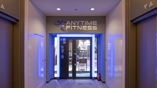 ANYTIME FITNESS ロビー